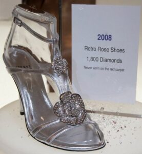 туфли "Мэрилин Монро", рубиновын туфли, Стюарт Вайцман, самые дорогие женские туфли в мире
